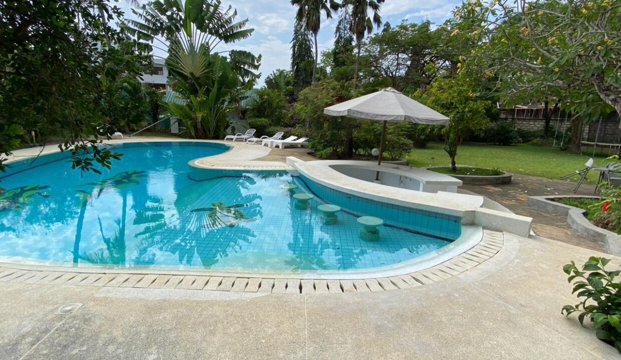 WhatsApp Image 2025-05-23 at 21.22.52 (3)