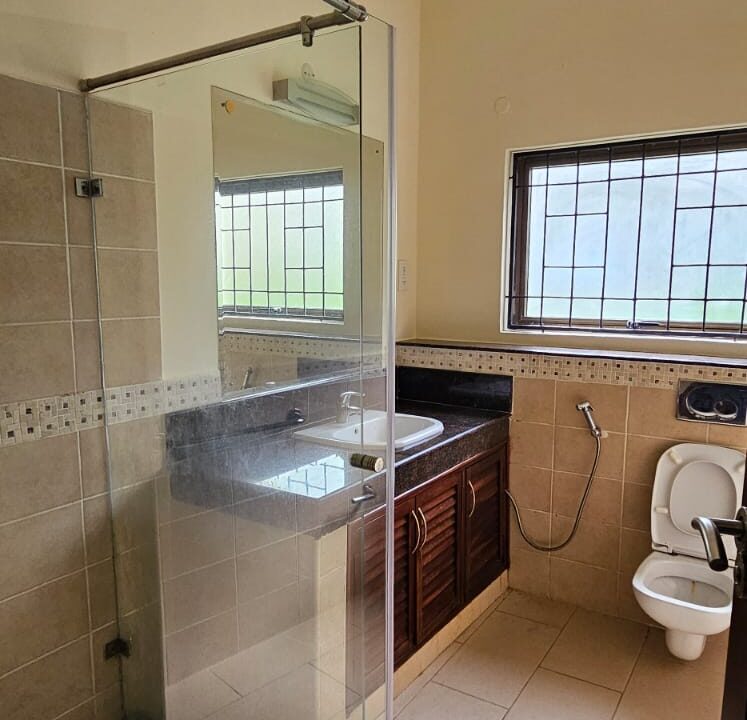 WhatsApp Image 2025-12-02 at 10.32.19