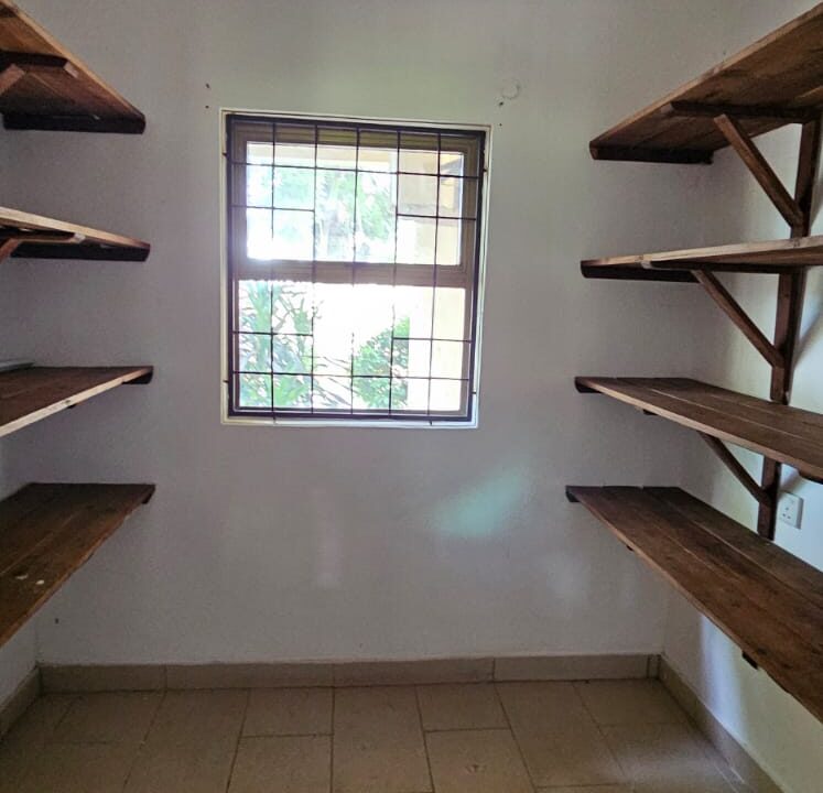 WhatsApp Image 2025-12-02 at 10.32.22