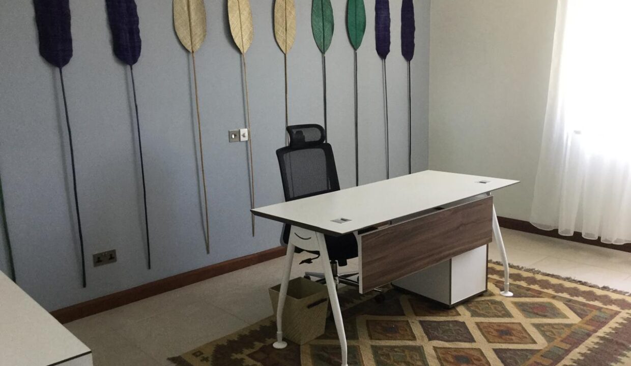 WhatsApp Image 2025-04-19 at 13.38.16 (4)