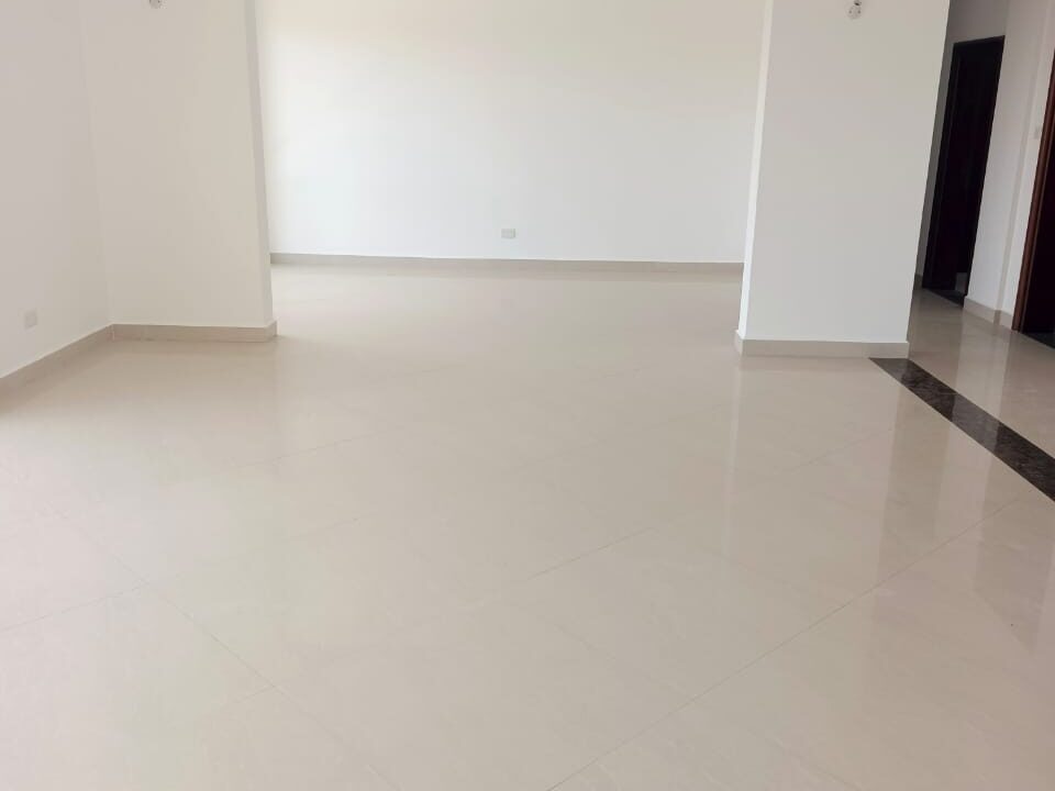 WhatsApp Image 2025-10-13 at 13.22.52