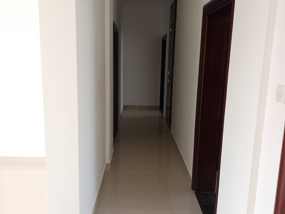 WhatsApp Image 2025-10-13 at 13.22.56 (1)