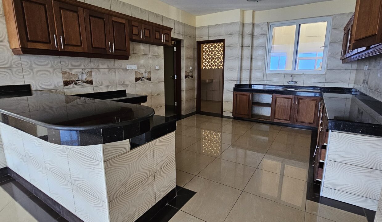 WhatsApp Image 2025-10-21 at 12.56.17