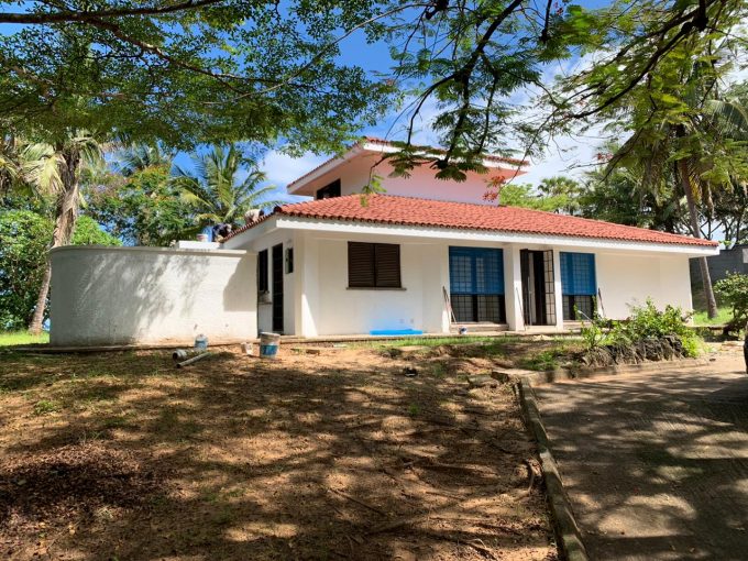 4br house with SQ for rent near Nyali beach hotel