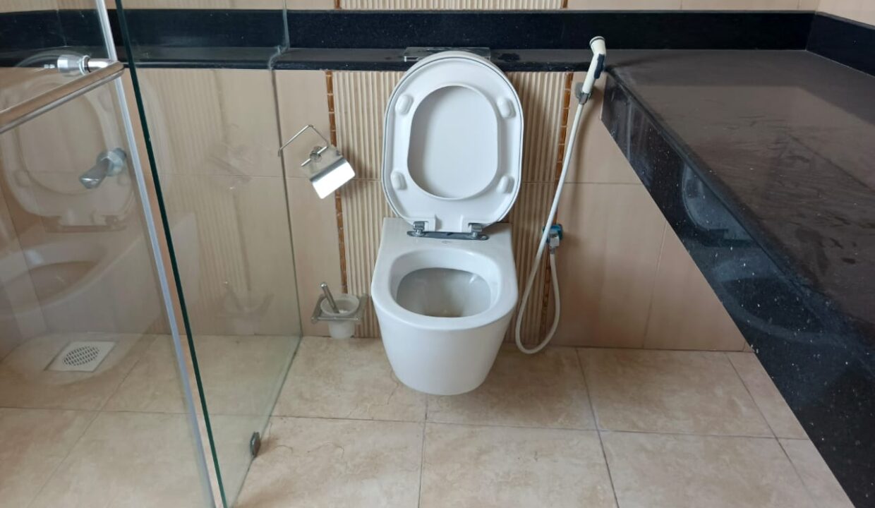 WhatsApp Image 2025-06-30 at 00.49.45