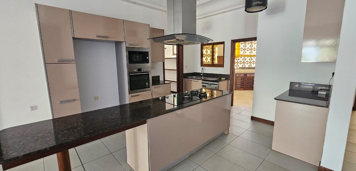 WhatsApp Image 2025-11-07 at 13.10.56 (3)