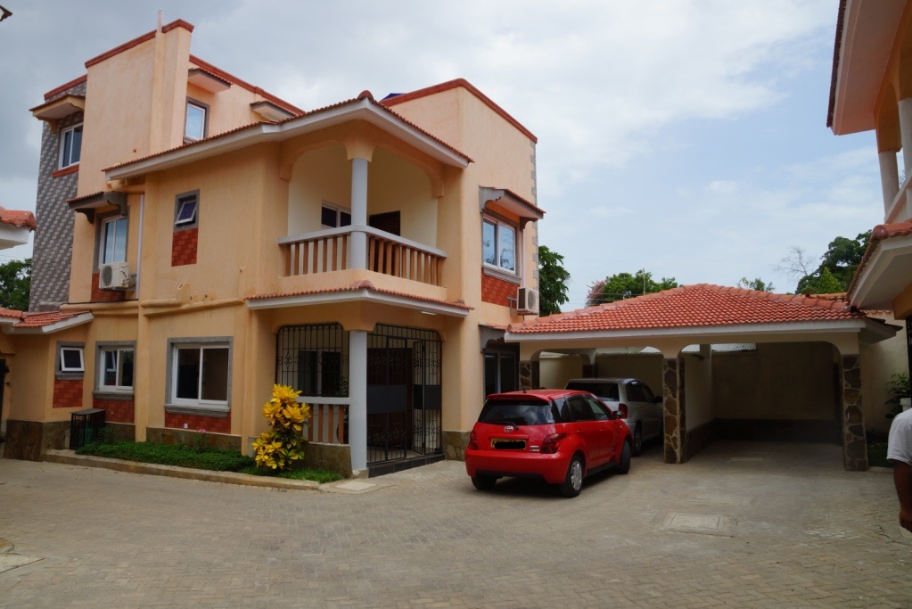 5br house for sale in Nyali