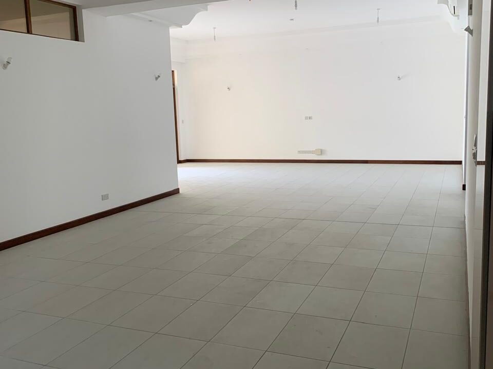 WhatsApp Image 2025-04-23 at 21.33.58_90813a50