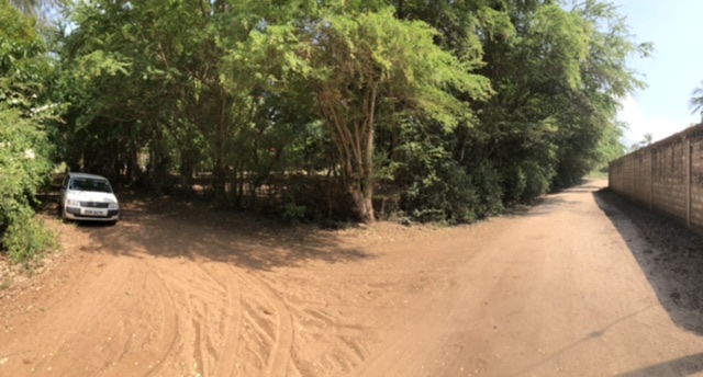 OFFERS WELCOME – 1 acre corner plot next to beach access for sale in Kikambala