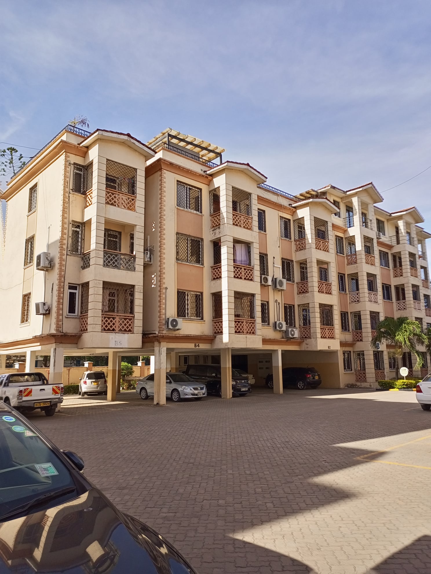 4br apartment for rent in Nyali.