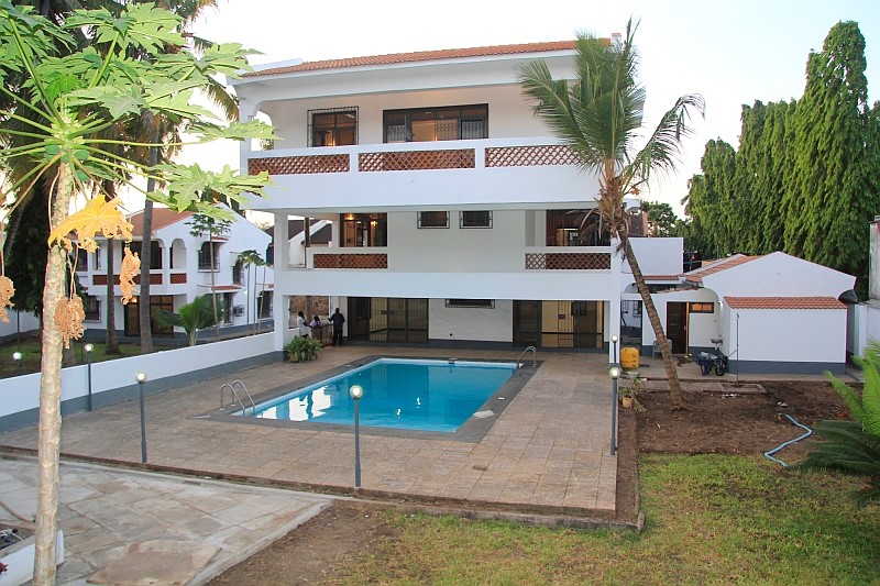 4br plus Guest 3br houses all en-suite for sale in Old Nyali