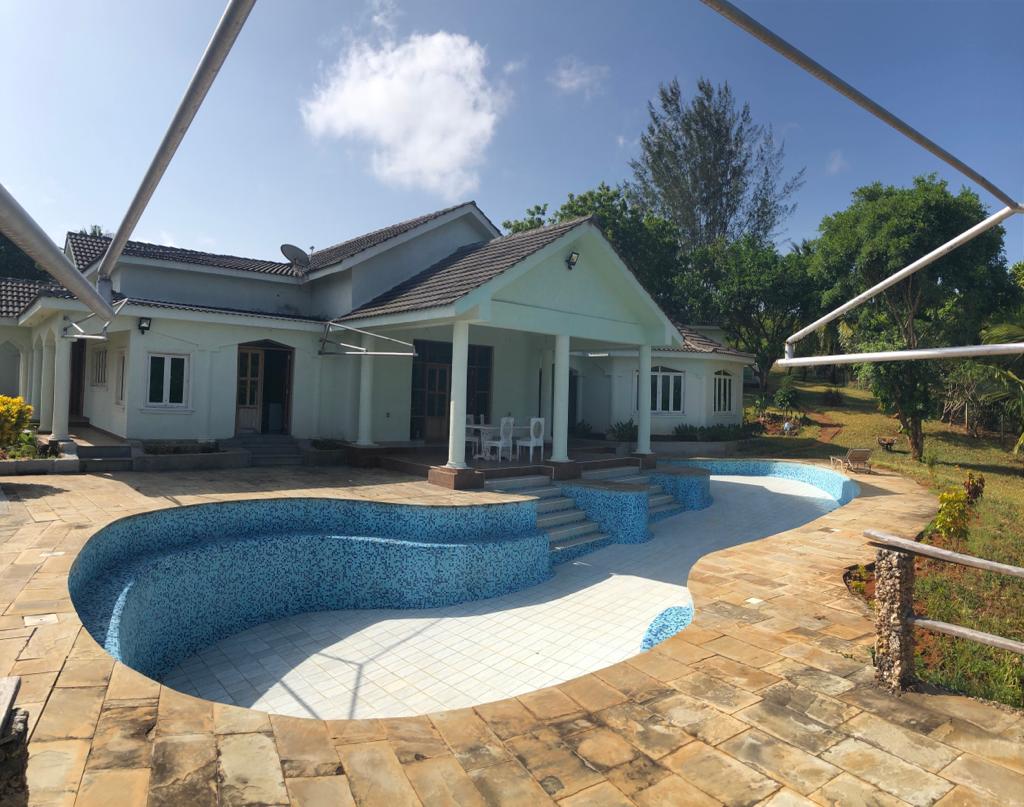 5 br House for sale in Vipingo Ridge.