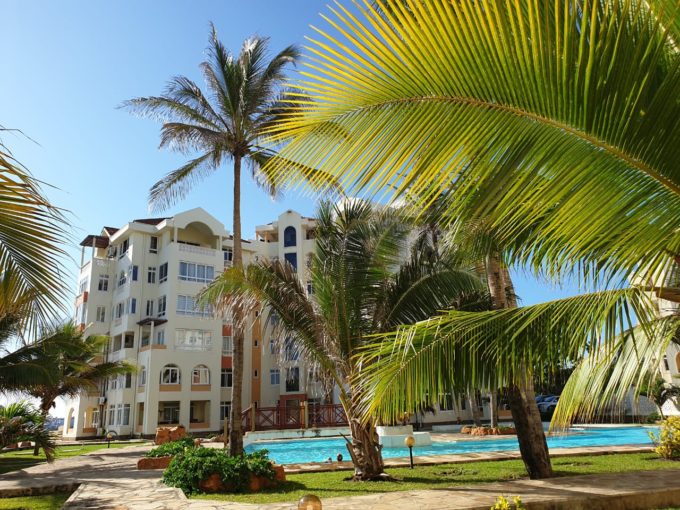 4br  oceanfront Apartment For Rent In Nyali.