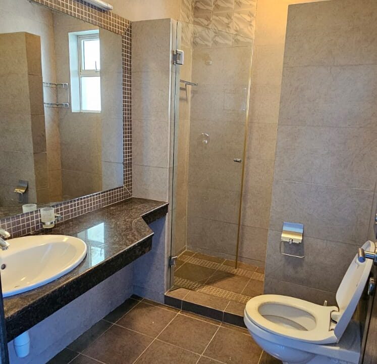 WhatsApp Image 2025-10-22 at 18.21.47 (3)