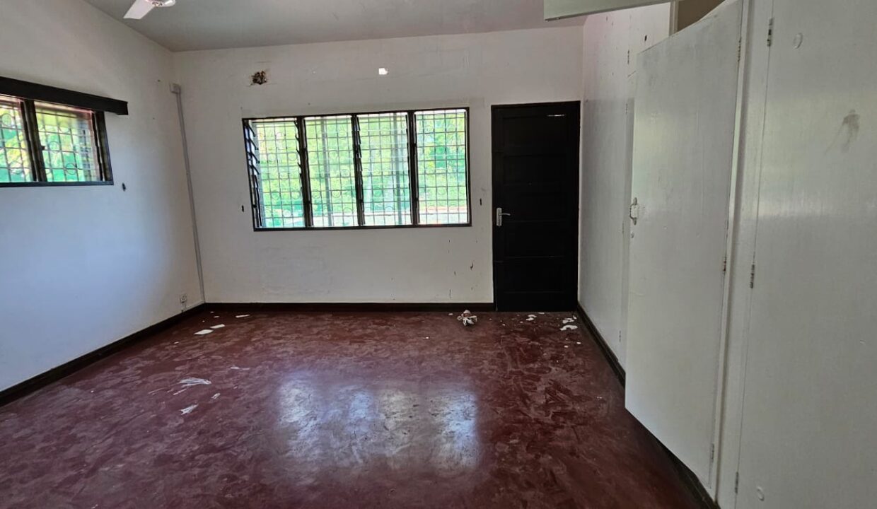 WhatsApp Image 2025-11-25 at 16.12.15 (1)