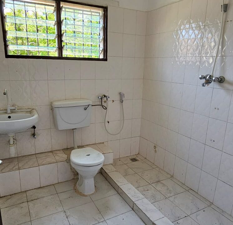 WhatsApp Image 2025-11-25 at 16.12.15