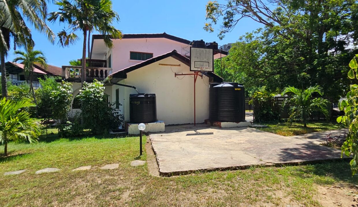 WhatsApp Image 2025-11-25 at 16.12.16 (2)