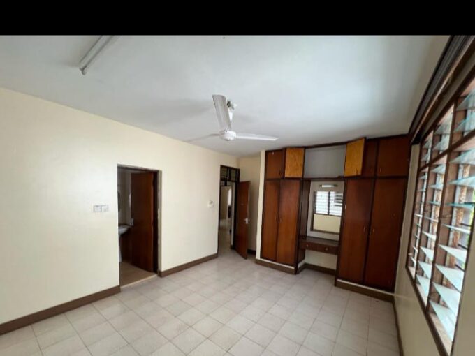 3 Bedroom Unfurnished Apartment for Rent in Nyali