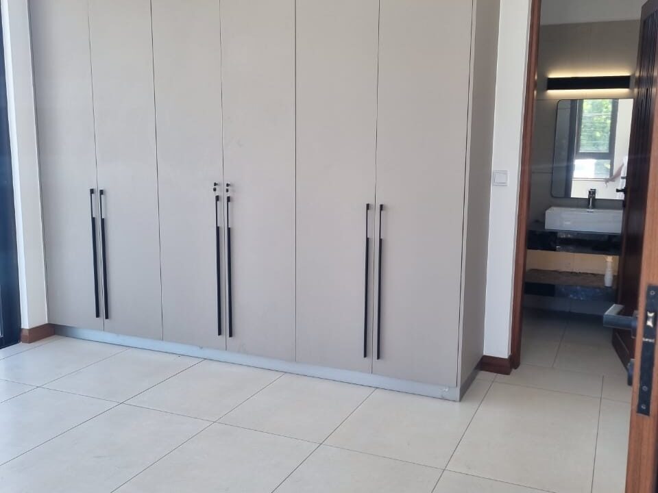 23fc777f-fe2f-4f9d-beea-e66181c66376