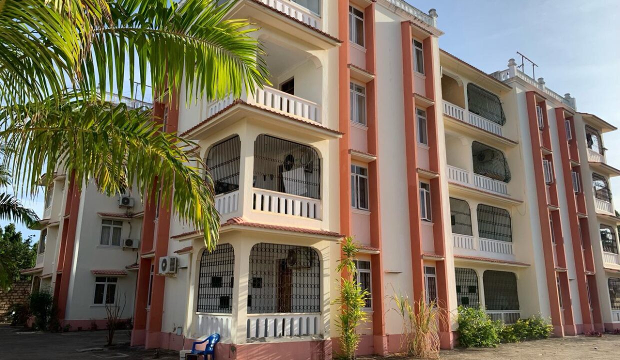 WhatsApp Image 2025-04-16 at 22.35.46 (1)