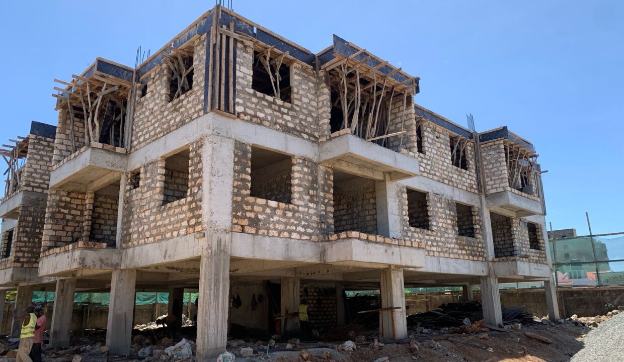 WhatsApp Image 2025-04-25 at 19.04.02