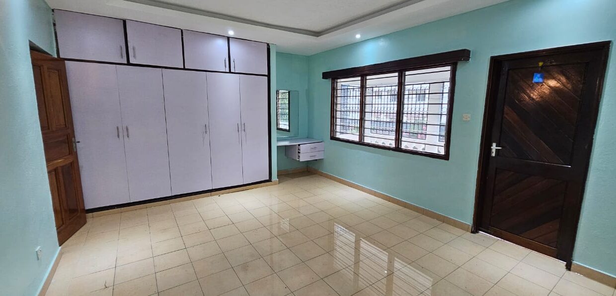 WhatsApp Image 2025-11-10 at 21.25.36 (2)