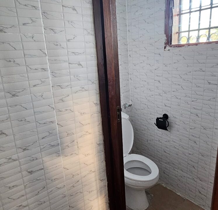 WhatsApp Image 2025-11-10 at 21.25.38