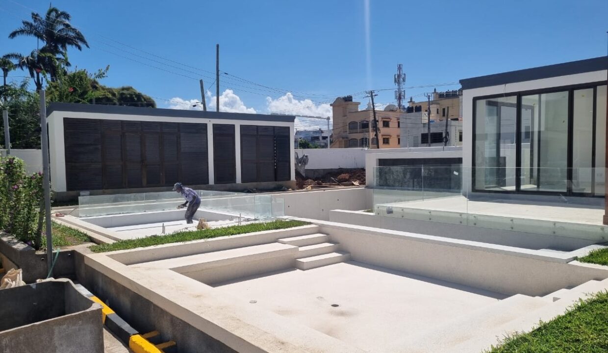 f1ea9406-630e-4738-b775-def81f3a5d56