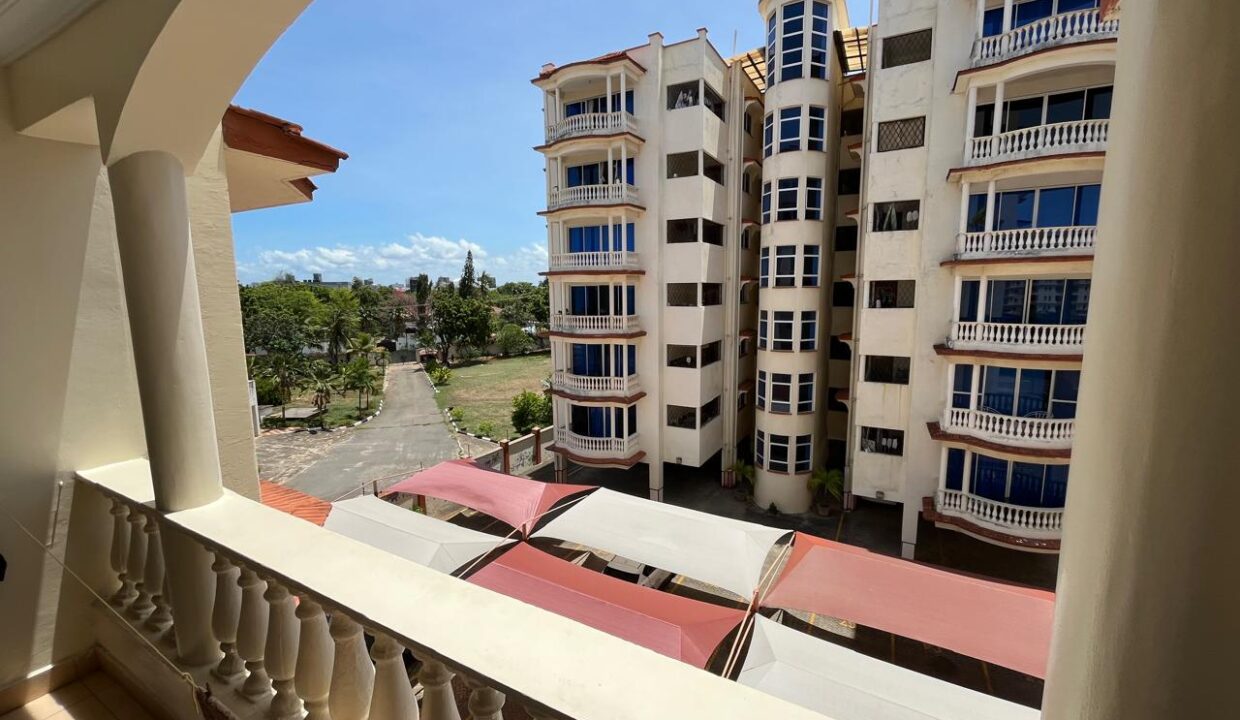 WhatsApp Image 2025-05-02 at 12.23.21