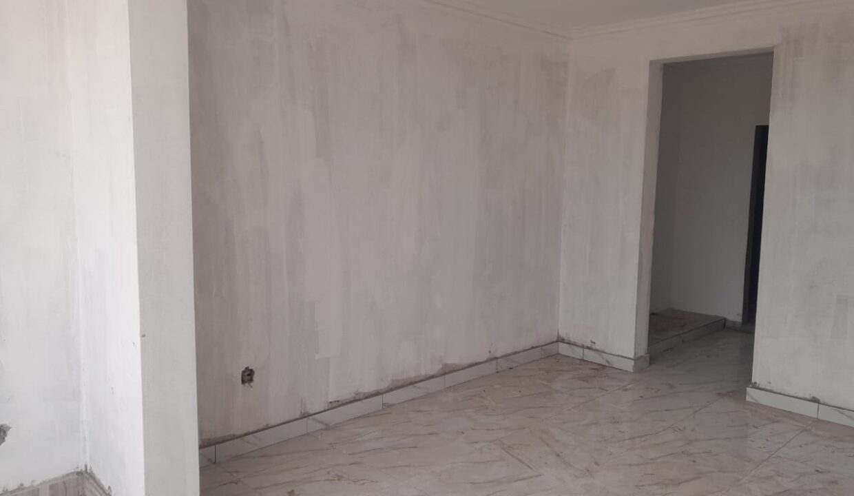 WhatsApp Image 2025-09-15 at 15.25.41 (1)