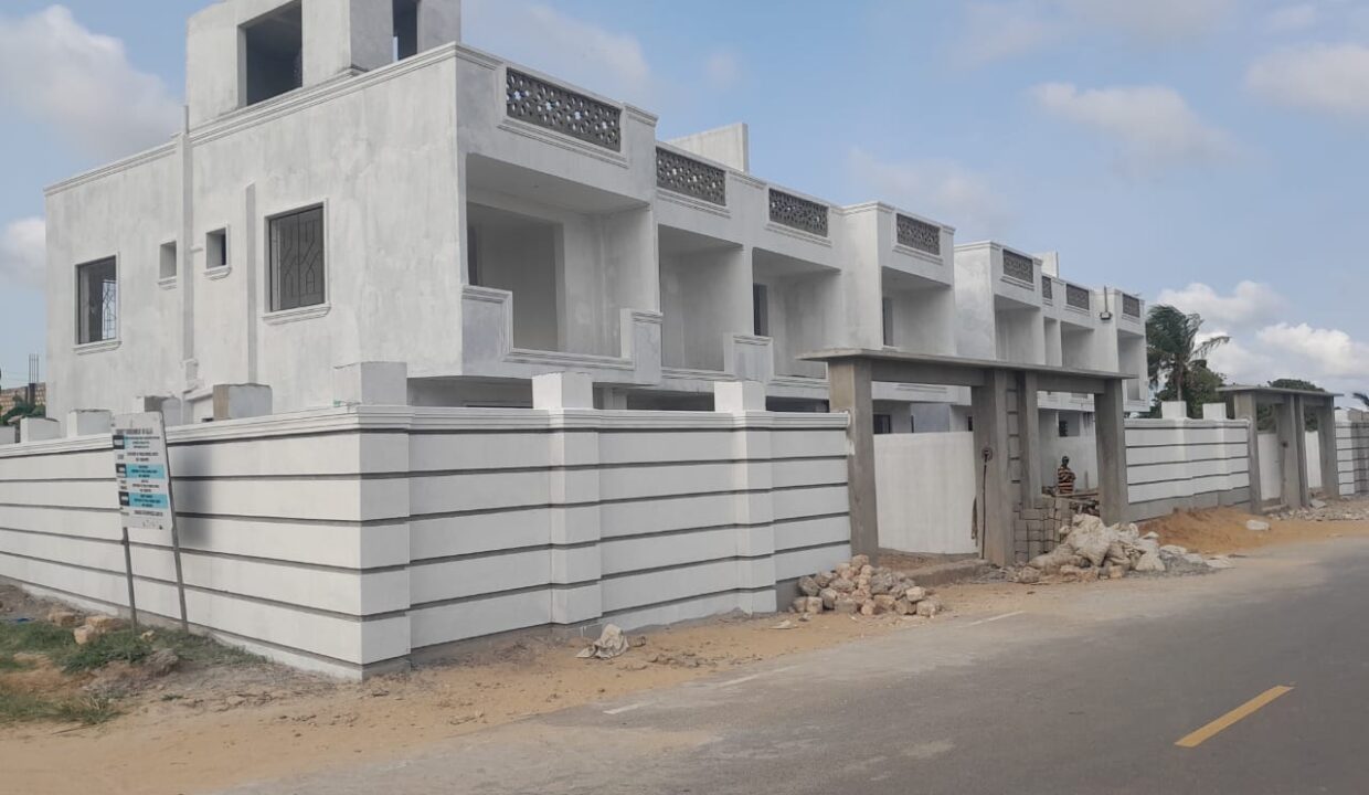 WhatsApp Image 2025-09-15 at 15.25.42 (2)