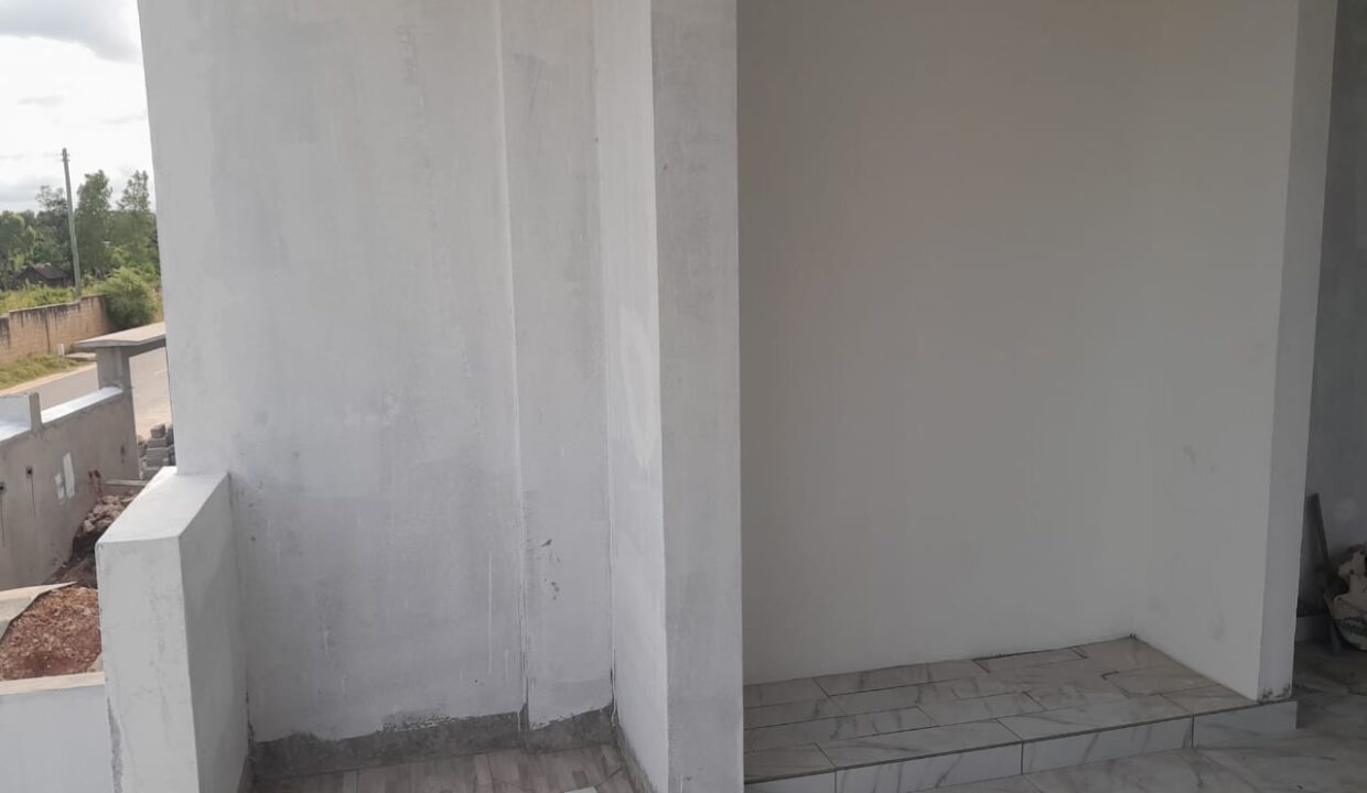 WhatsApp Image 2025-09-15 at 15.25.42 (4)