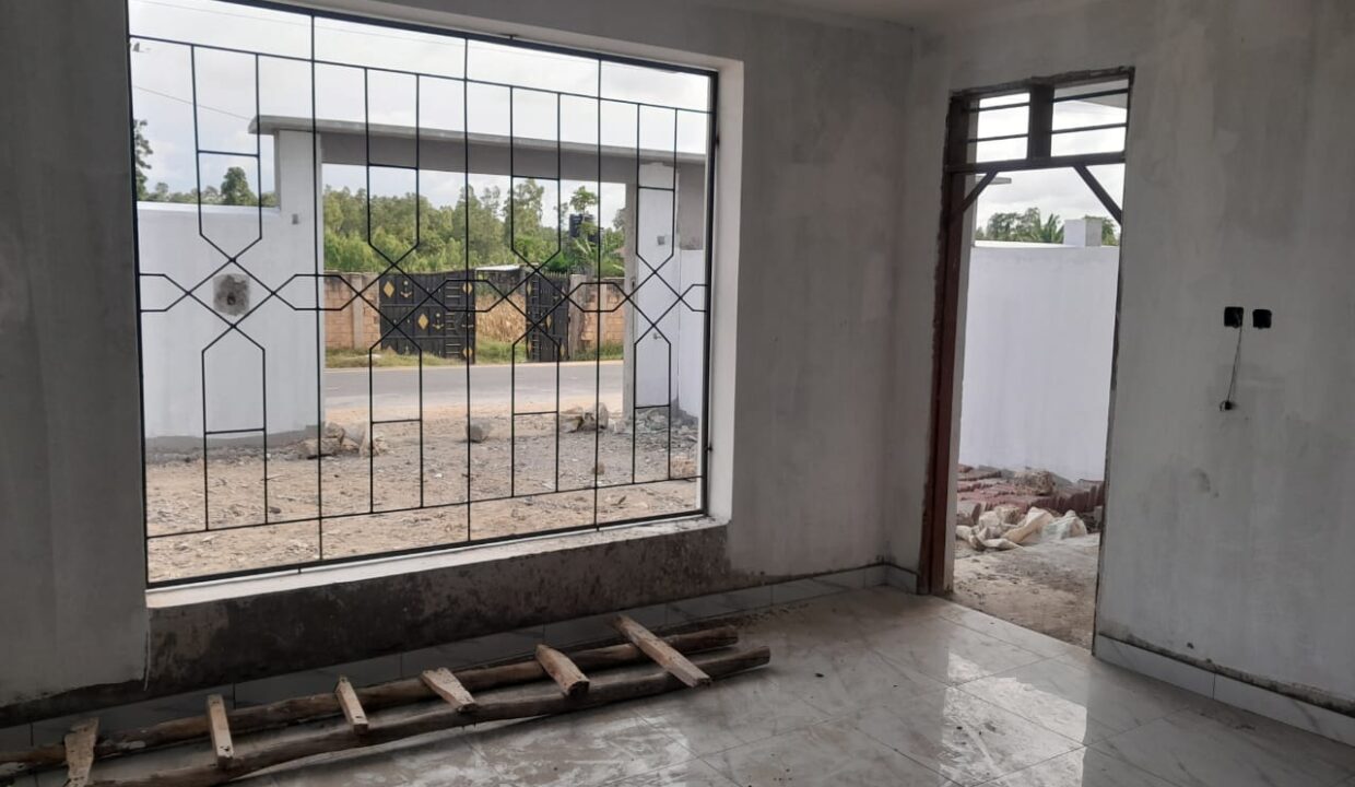 WhatsApp Image 2025-09-15 at 15.25.43 (3)