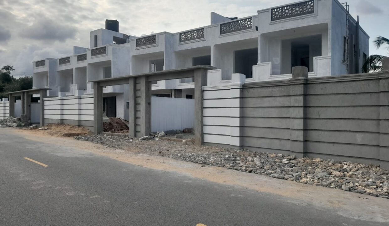 WhatsApp Image 2025-09-15 at 15.25.44 (1)