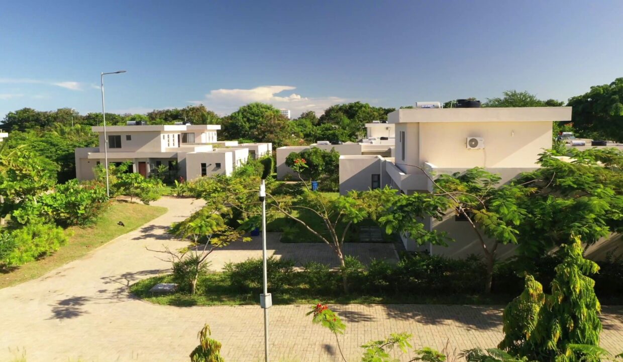 WhatsApp Image 2025-09-19 at 12.12.04 PM (1)