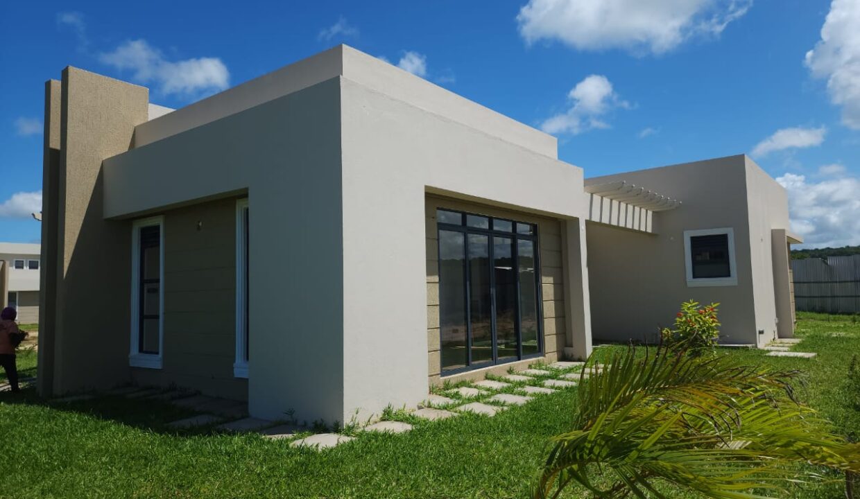 WhatsApp Image 2025-09-19 at 12.12.04 PM (2)