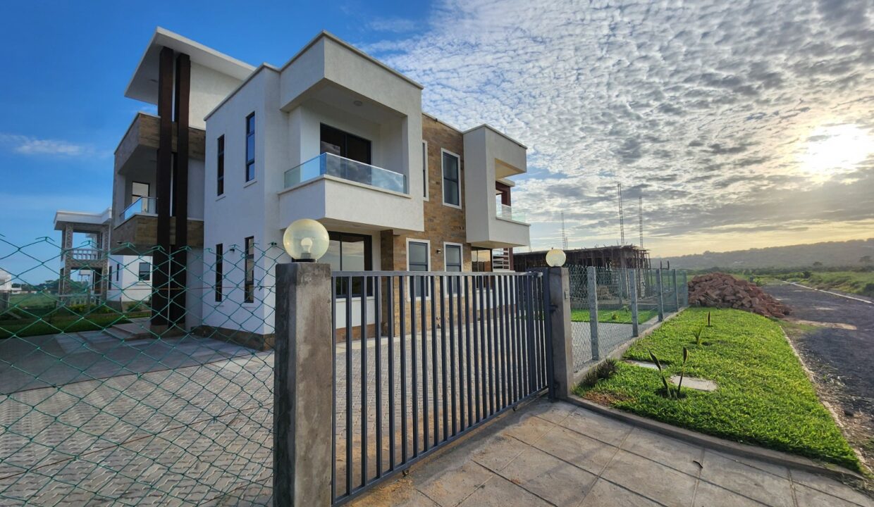 WhatsApp Image 2025-09-19 at 12.21.15 PM (2)