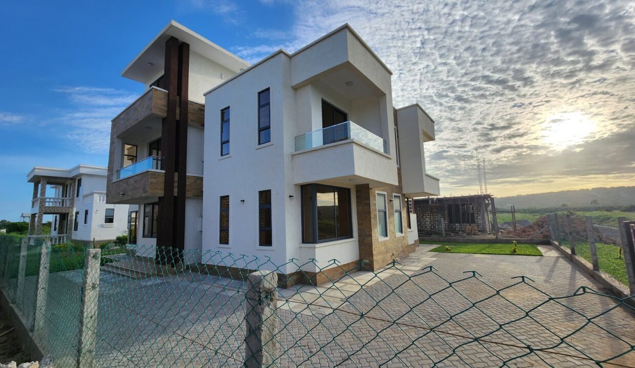 WhatsApp Image 2025-09-19 at 12.21.15 PM (3)