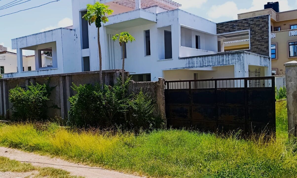 WhatsApp Image 2025-09-22 at 7.21.21 AM