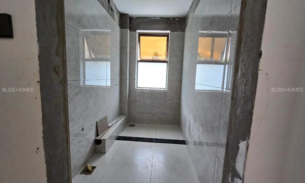 WhatsApp Image 2025-10-16 at 14.14.23 (1)