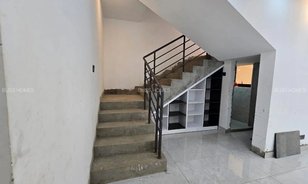 WhatsApp Image 2025-10-16 at 14.14.23 (5)