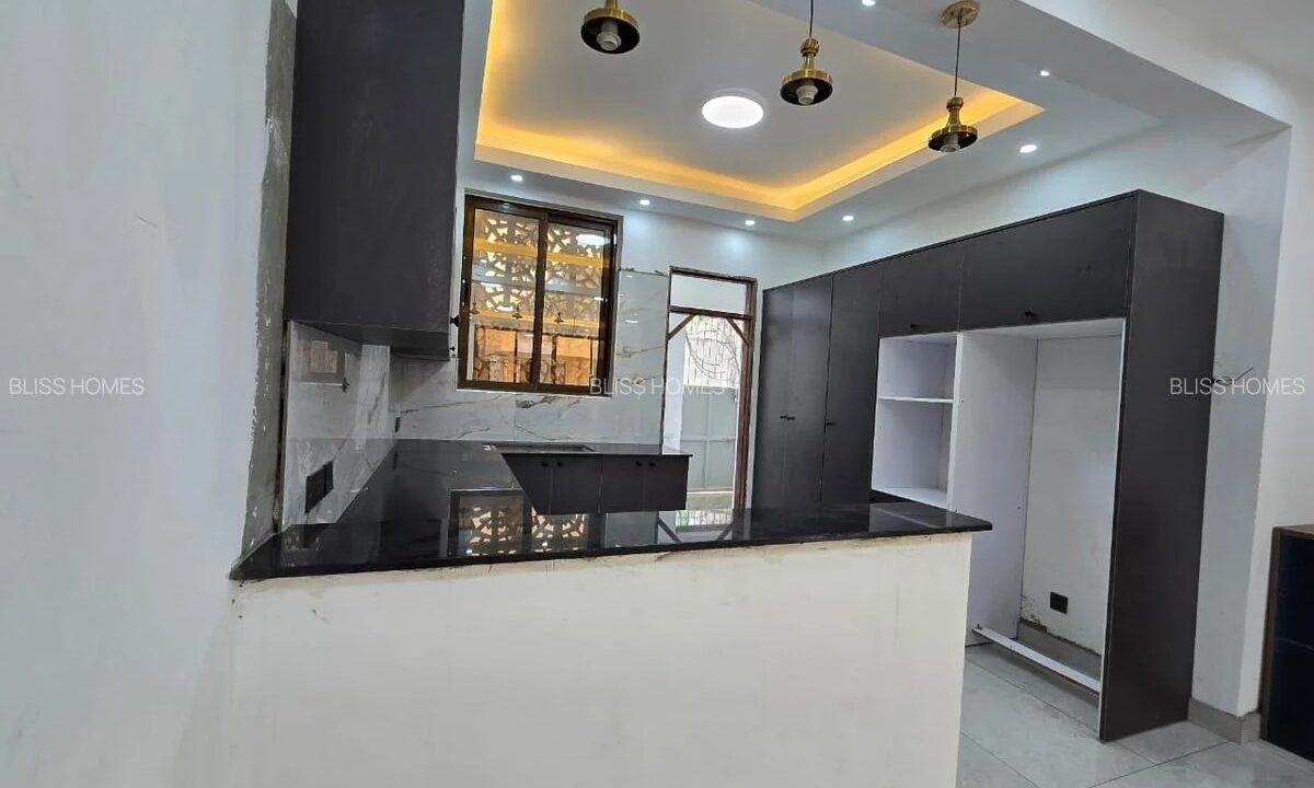 WhatsApp Image 2025-10-16 at 14.14.23 (7)