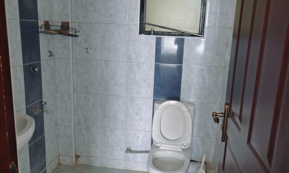 WhatsApp Image 2025-10-21 at 13.03.07 (1)