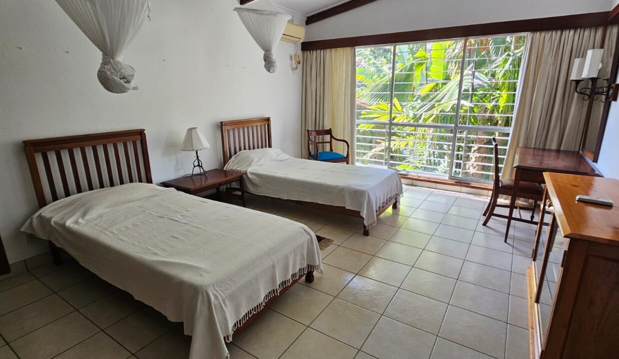 WhatsApp Image 2025-10-28 at 13.18.26 (1)