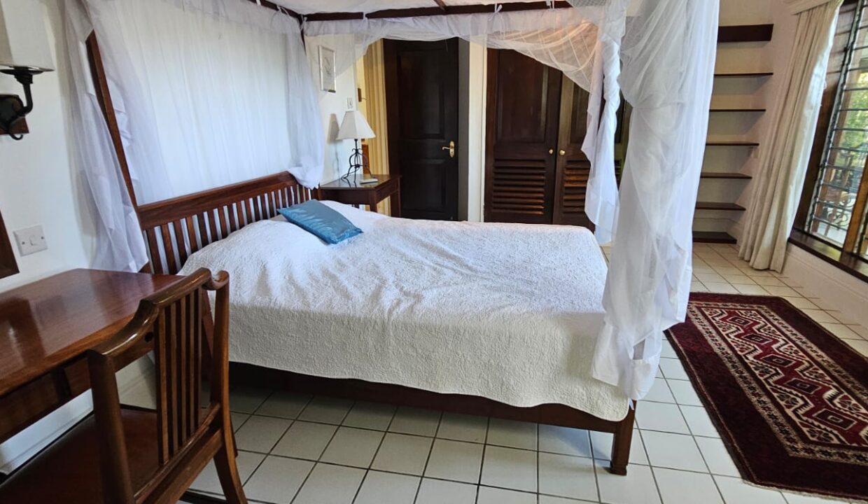 WhatsApp Image 2025-10-28 at 13.18.29