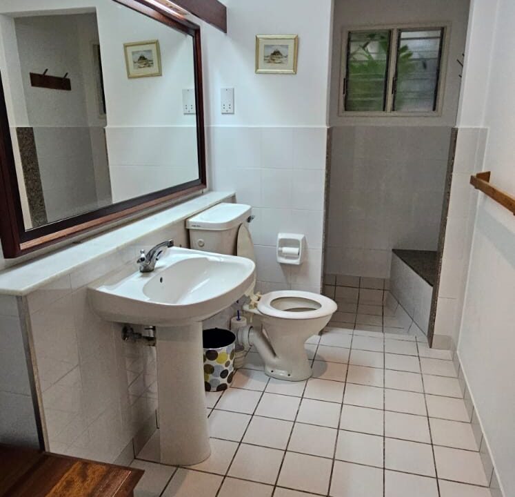 WhatsApp Image 2025-10-28 at 13.18.33 (1)