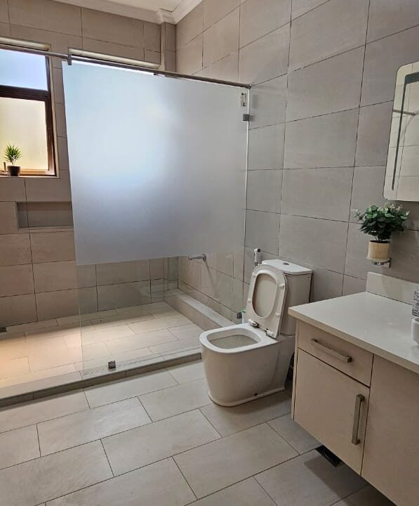 WhatsApp Image 2025-11-19 at 16.35.06