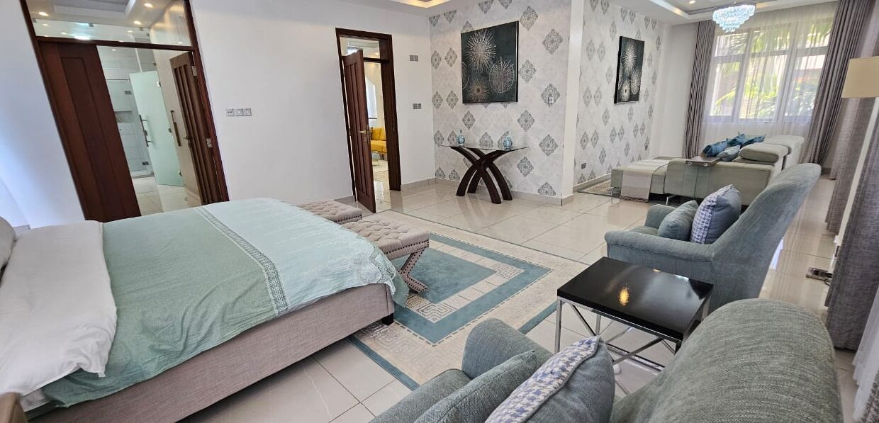 WhatsApp Image 2025-11-19 at 16.35.08 (1)