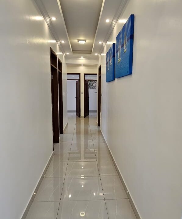 WhatsApp Image 2025-11-19 at 16.35.39 (1)