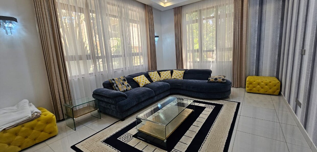 WhatsApp Image 2025-11-19 at 16.35.41